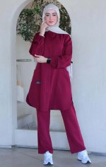 Burgundy Scrub MedModelle – طقم سكرابس نسائي بورغندي